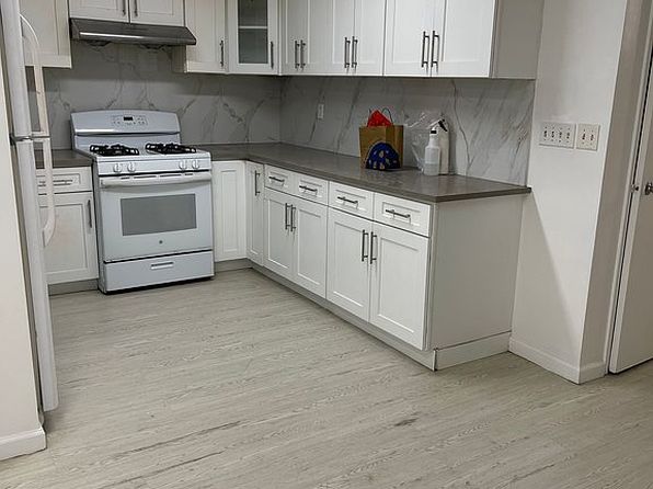 143-47 Barclay Ave #A1