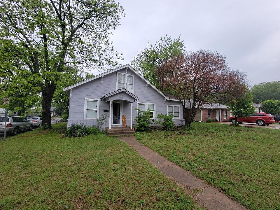 1st image of 1203 E Jones St