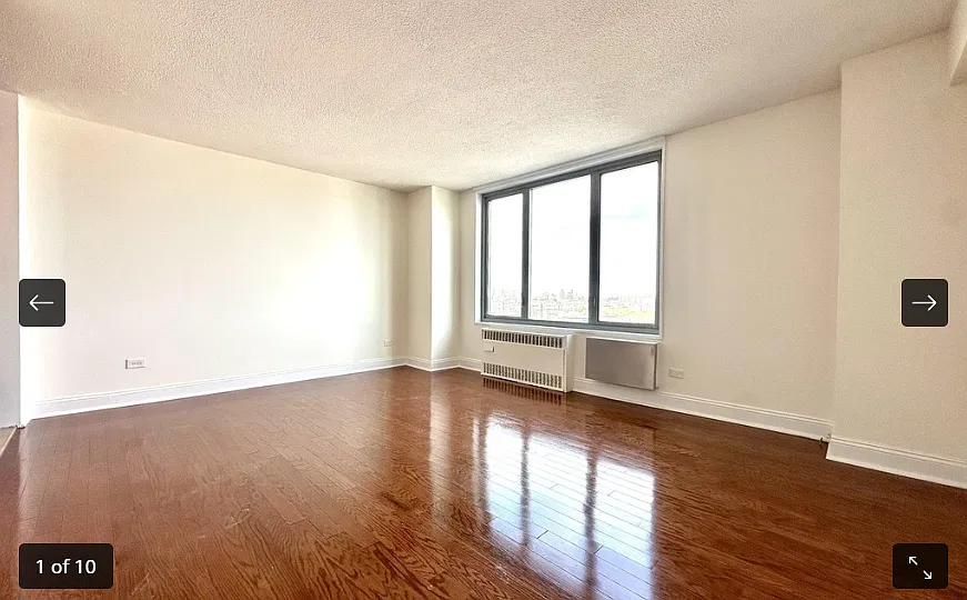 14306 Barclay Ave #5H