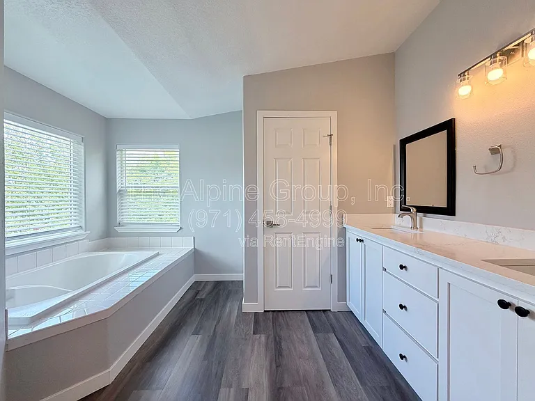 5847 SW Coventry Pl — Photo 16