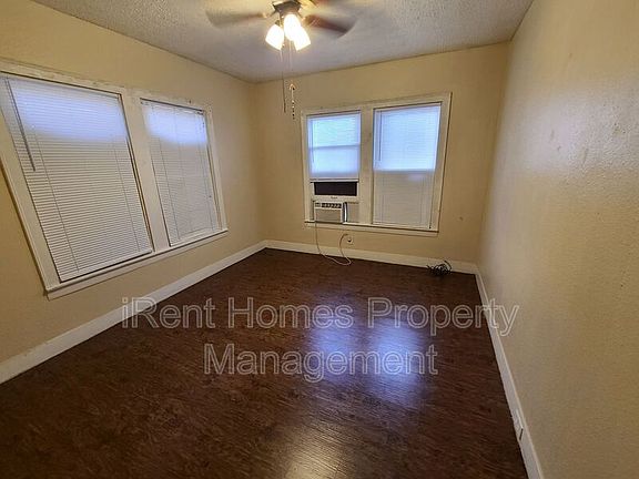 2nd image of 304 S Van Buren St