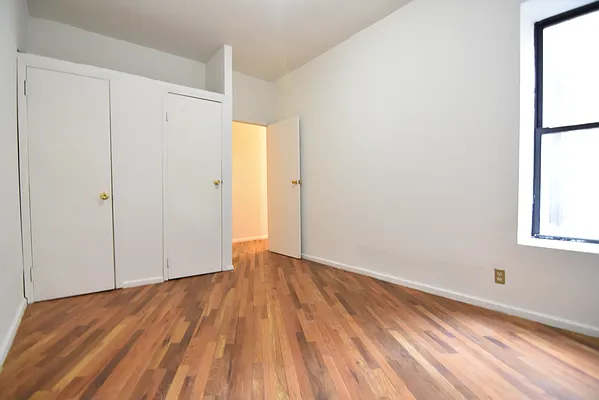 Rented by A P Realty Group NY LTD | media 24