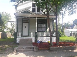 534 Saint Albans St N, Saint Paul, MN 55104