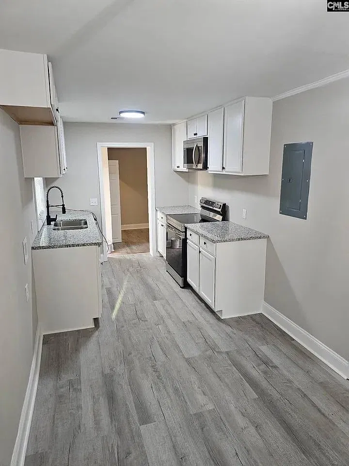 3 bed, 3.0 bath, 1251 sqft, $1,425 — Photo 3