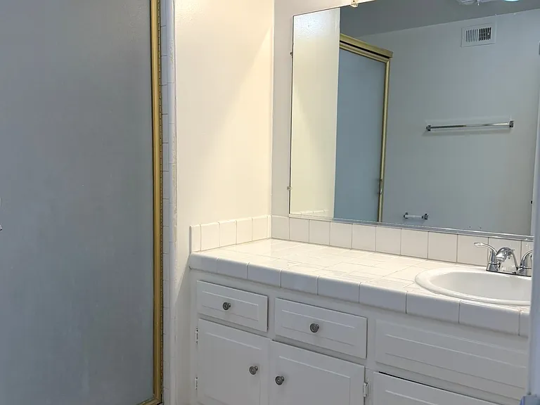 116 N Western Ave #4 — Photo 15
