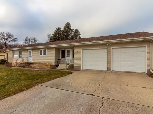 408 6th St, Nicollet, MN 56074
