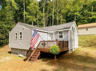 118 E Shore Dr, Colchester, CT 06415