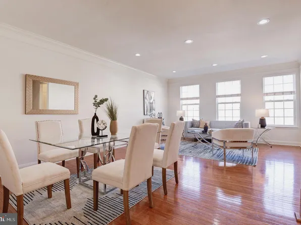 42250 Castle Ridge Sq, Ashburn, VA 20148