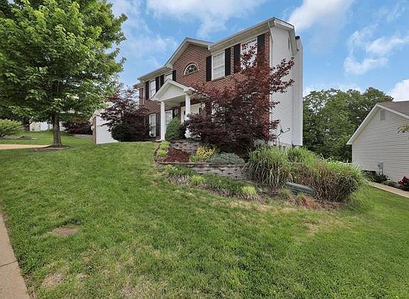 2nd image of 3128 Crystal Lake Dr