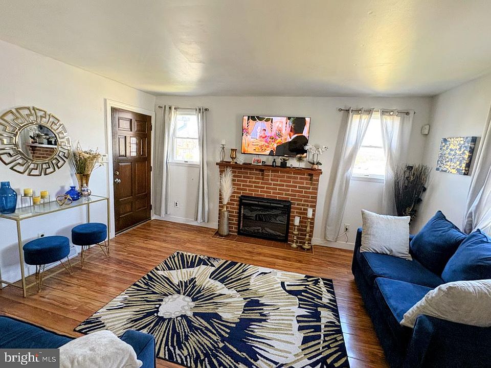 1st image of 325 Jefferson Ave