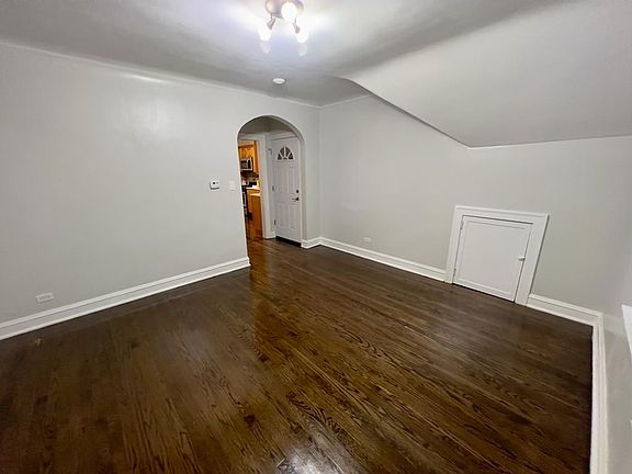 2nd image of 4139 N Melvina Ave #2