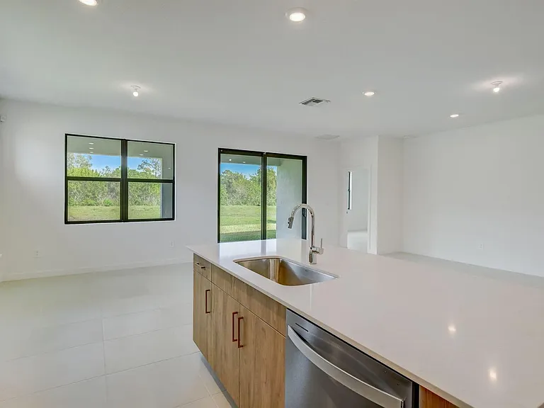 5946 SE Skyblue Cir — Photo 11