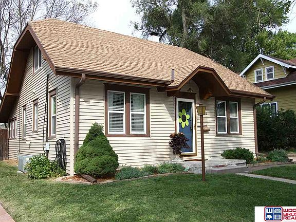 3rd image of 1001 S 35th St