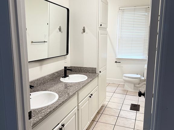 5th image of 606 W Drew St #606A