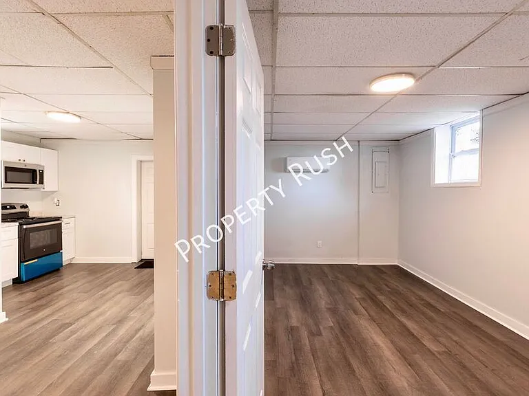 2290 Malibu Dr SE #B — Photo 14