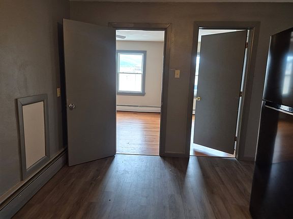 5th image of 202 Hogan Blvd #1