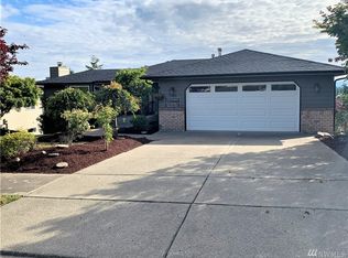 1895 Overview Dr NE, Tacoma, WA 98422