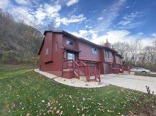 4123 Cliffside Dr, La Crosse, WI 54601