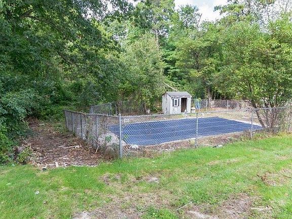 4th image of 159 Rocky Pond Rd