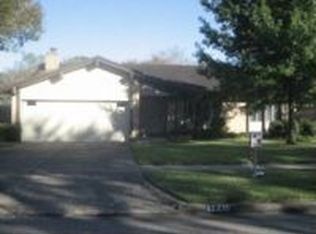 12211 Charing Cross Dr, Houston, TX 77031