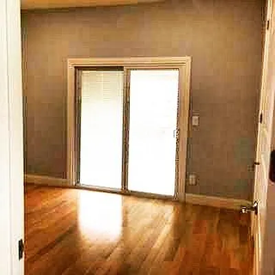 Rented by Lucien Perry | media 4