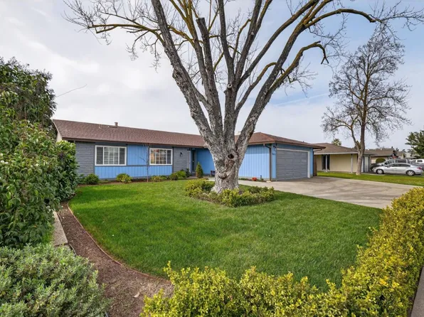 865 Locust Ave, Manteca, CA 95337
