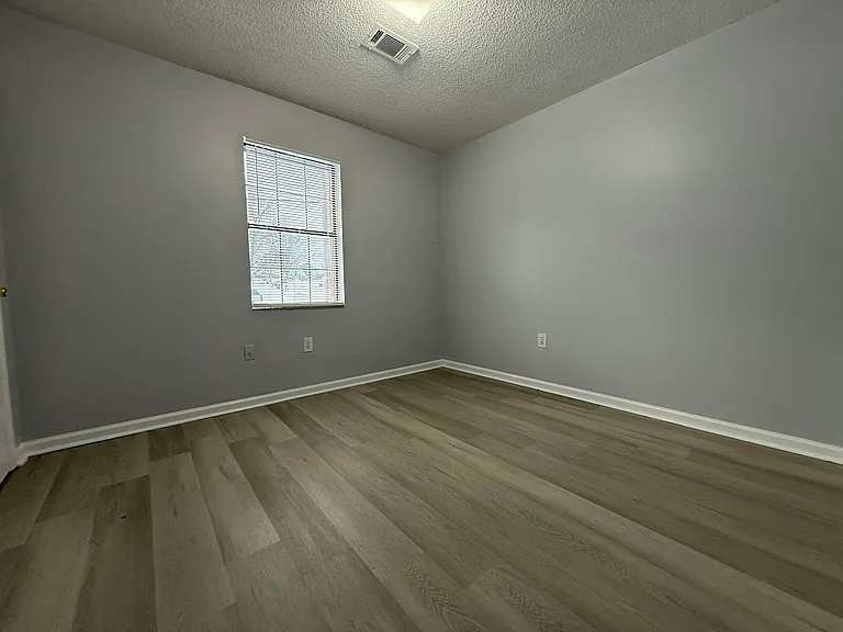 1156 Fields Rd — Photo 11