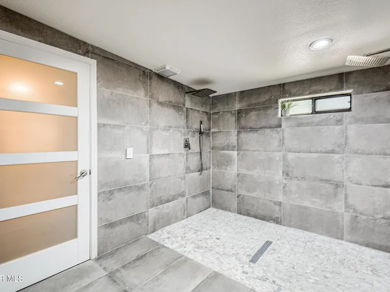 5733 Saplinas Rd — Photo 43