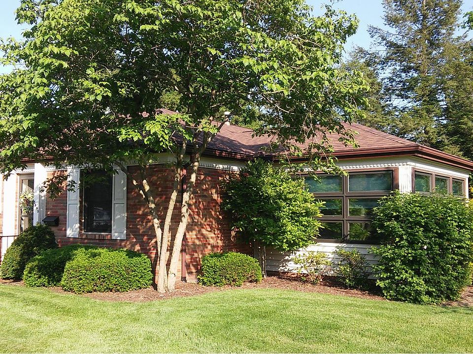 1st image of 509 E Gambier St #P