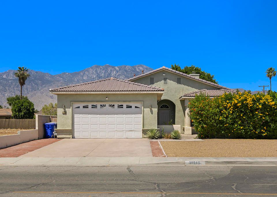 1st image of 31515 Avenida Del Yermo
