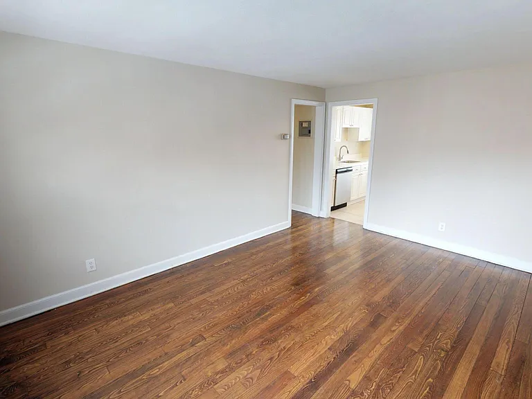 Loomis Drive — Photo 26