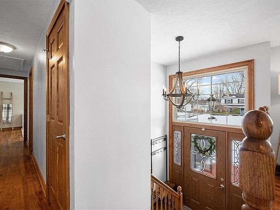4th image of 513 Greenwood Drive Ext
