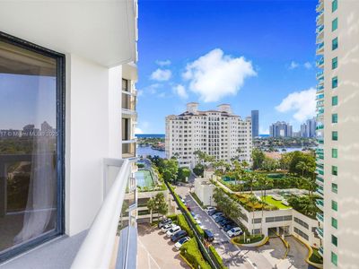 20185 E Country Club Dr APT 1004, Aventura, FL, 33180