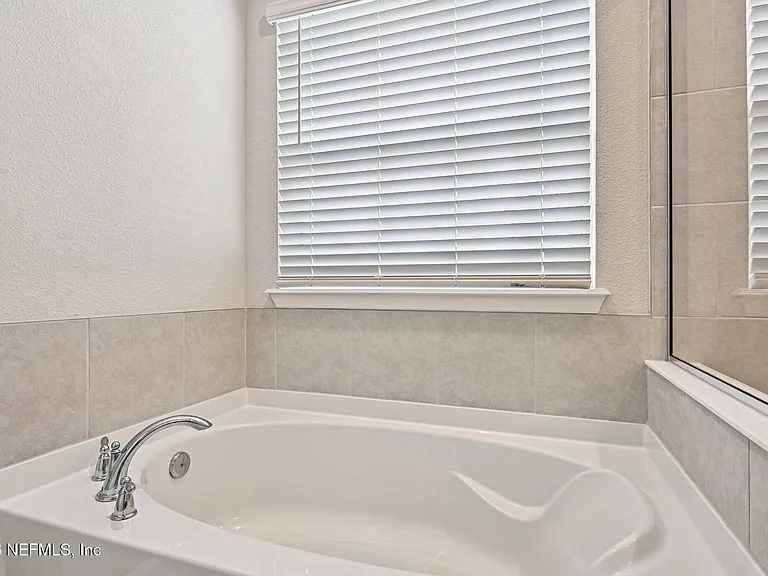 13019 Holsinger Blvd — Photo 28