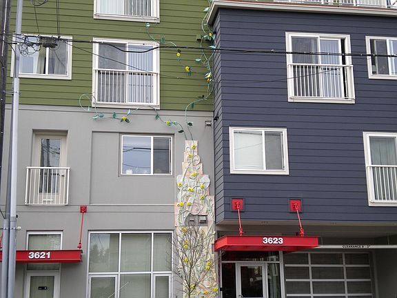 5th image of 3623 Woodland Park Ave N APT 404