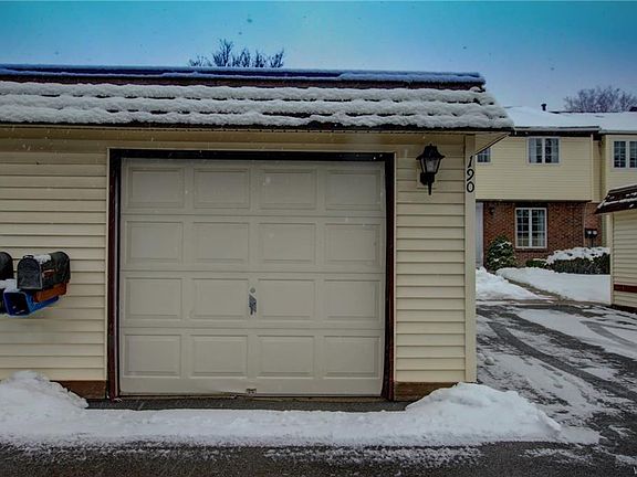 3rd image of 190 Stepping Stone Ln