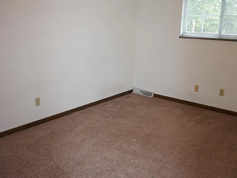 402 Hansford St #3 — Photo 7