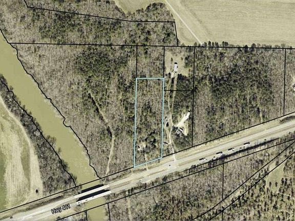 4th image of 4003 Highway 411