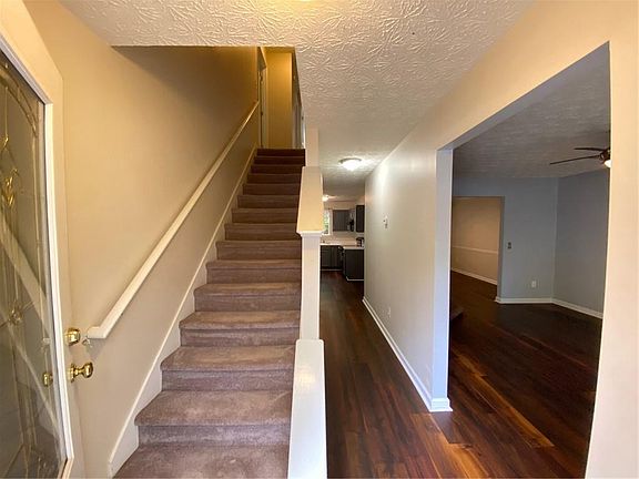 2nd image of 3701 Majestic Dr SW