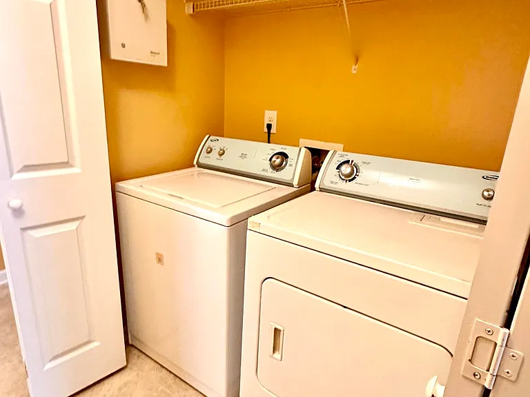 3495 Byron Pl — Photo 10