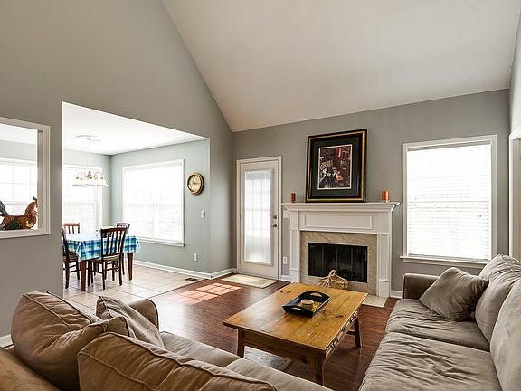 5th image of 2058 Dinan Ct