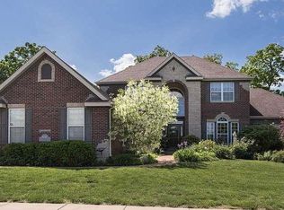 9347 Caddyshack Cir, Saint Louis, MO