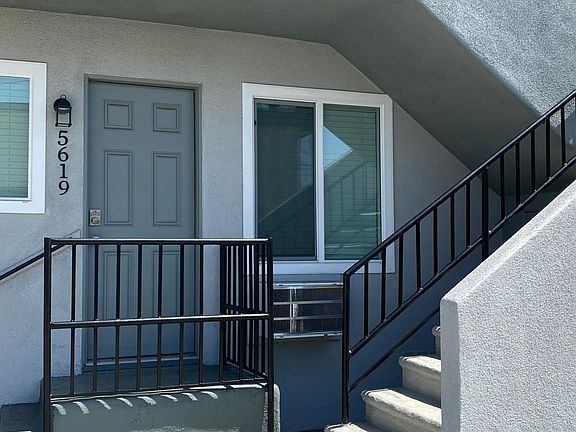 2nd image of 5619 Satsuma Ave #5619
