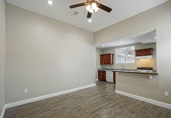 4th image of 1702 Spain St