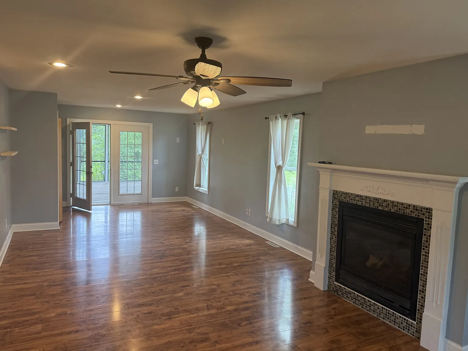 2 bed, 1000 sqft, $1,350 — Photo 4