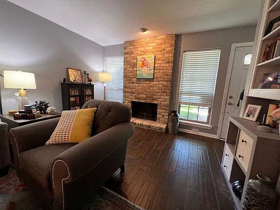 4th image of 10738 Pagewood Dr