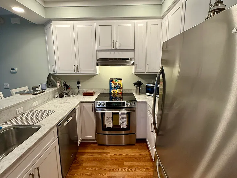 359 Ahern St — Photo 5