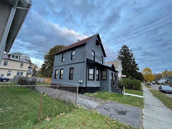 3rd image of 50 Schubert St