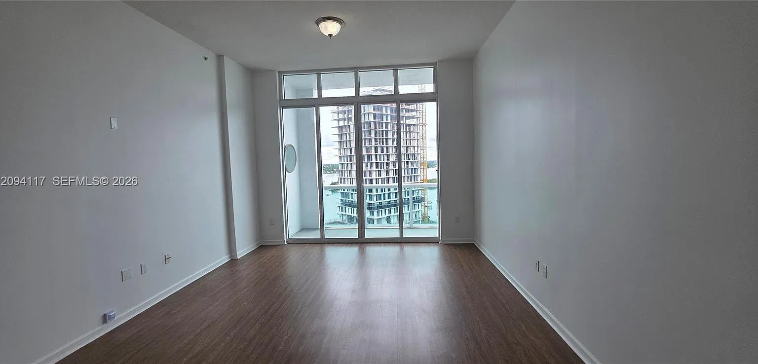 360 Condo A — Photo 4