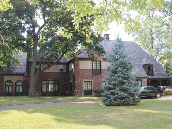 17815 Hamilton Rd, Detroit, MI 48203